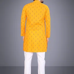 spoque Men Cotton Blend Kurta Pyjama Set image 2