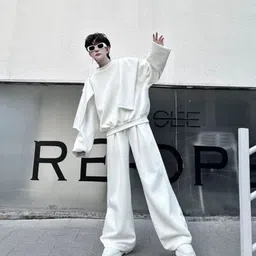 youngcash Solid Men Track Suit image 1