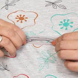 mama & bebe Women Floral Print T-Shirt with Shorts Sleeves image 5