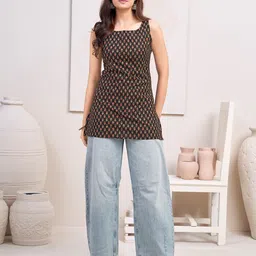 kaftanize Women Embroidered Pure Cotton A-line Kurta image 5