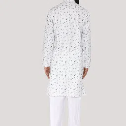 MAG Geometric Printed Regular Kurta With Pyjamas image 5