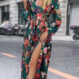 StyleCast Green Floral Printed Pleated  Midi Fit & Flare Dress image 5
