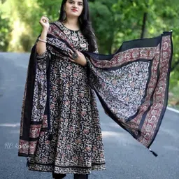 jitendra printss Women Viscose Rayon Kurta Pant Dupatta Set image 2