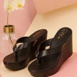 gg360 Women Wedges Sandal image 1