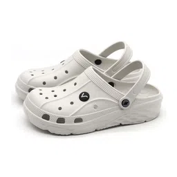 Svaar Men Classic Lightweight Rubber Clogs image 5