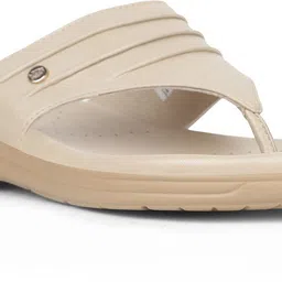 hush puppies Women Flats Sandal image 2