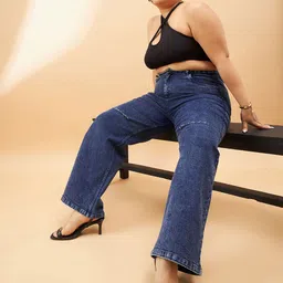 SASSAFRAS Curve Women Plus Size Comfort High-Rise Slash Knee Stretchable Jeans image 4