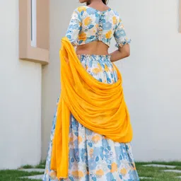 HOUSE OF JAMOTI Floral Printed Beads Beaded Stones Studded Lehenga Set With Dupatta image 3