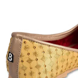 Aristitch Men Gold-Toned Textured Mojaris image 5