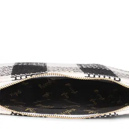 Berrylush Black & White Checked Structured Cotton Handheld Bag image 2