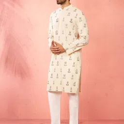 vastramay Men Pure Cotton Kurta Pyjama Set image 4