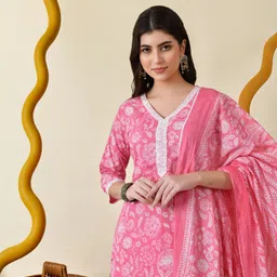 akii's Women Cotton Blend Kurta Pant Dupatta Set-picture-45