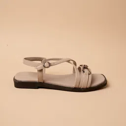 fifthtoe Women Flats Sandal image 4