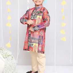 KID1 Boys Printed Mandarin Collar Pure Silk Sherwani Set image 4
