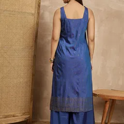 House of Pataudi Printed V-Neck Sleeveless Top & Palazzo image 5