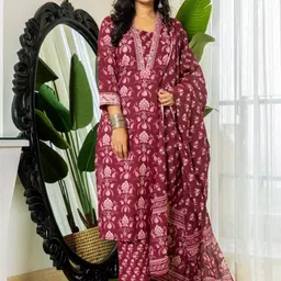 all about you Women Floral Printed Regular Kurta with Trousers & With Dupatta image 4