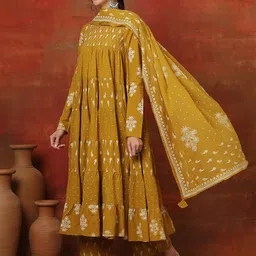 gulmohar jaipur Women Pure Cotton Kurta Palazzo Attached Dupatta Set image 3