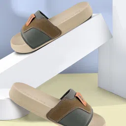 red tape Men Slides image 1