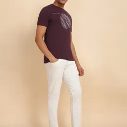 Allen Solly Men Abstract Slim Fit Tshirts image 5