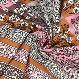 Sangria  Brown & White Floral Printed Cotton 210 TC King Bedsheet With 2 Pillow Covers image 2