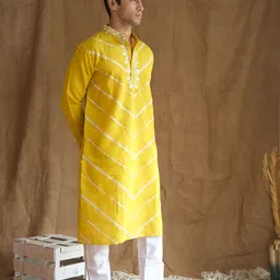 nexoira Men Embroidered, Leheriya Cotton Silk Straight Kurta image 3