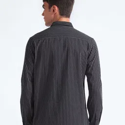 Flying Machine Slim Fit Striped Seersucker Pure Cotton Casual Shirt image 5