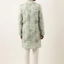 TheEthnic.Co Embroidered Long Sleeves Mandarin Collar Pure Cotton Kurta with Pyjamas image 5