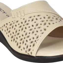 sticy Women Wedges Sandal image 2