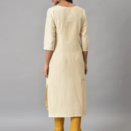 AURELIA Round Neck Three-Quarter Sleeves Kurta image 5