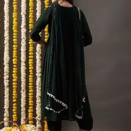 RAJGRANTH Floral Yoke Design Empire Anarkali Kurta & Harem Pants With Dupatta image 2