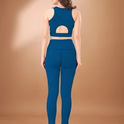 poojaran Solid Women Track Suit image 2