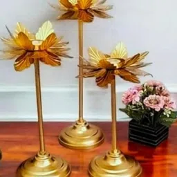 taj creations C,h,I,f,s3 Iron Candle Holder Set-picture-35