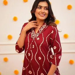 muskan fab Women Viscose Rayon Kurta Palazzo Set image 4