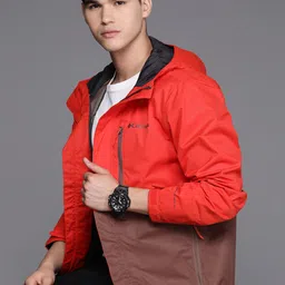 Columbia Men Colourblocked Hikebound Jacket-image-91