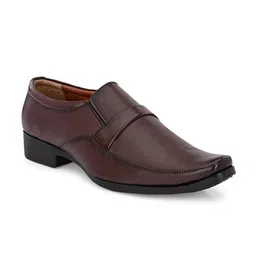 HERE&NOW Men Brown Textured Formal Slip On Shoes image 4