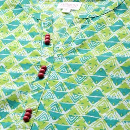 SVARCHI Green Geometric Printed Kurti image 4