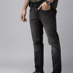 Pepe Jeans Men Black Low-Rise Heavy Fade Stretchable Tapered Fit Casual Jeans image 3