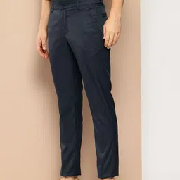 INVICTUS Men Slim Fit Trousers image 2