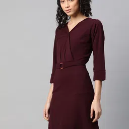 plusS Women Burgundy Knitted Solid Wrap Dress image 4