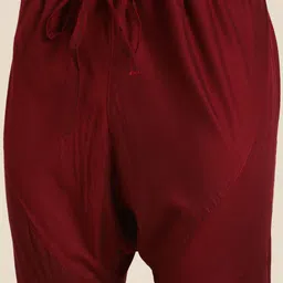 VASTRAMAY Men Maroon Embroidered Mirror Work Kurta with Pyjamas image 4