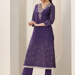 Libas Women Bandhani Printed Kurta with Trousers & Dupatta image 4