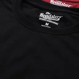 Roadster Men Pack Of 2 Pure Cotton Solid Pure Cotton T-shirts image 5