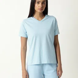 ARTICALE Women Blue Solid V-Neck Slim Fit Cotton T-shirt-picture-11