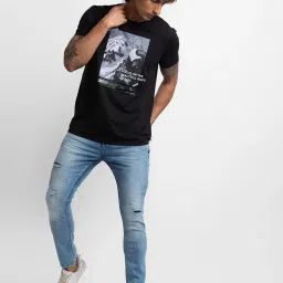 Spykar Blue Cotton Slim Fit Distressed Jeans image 4
