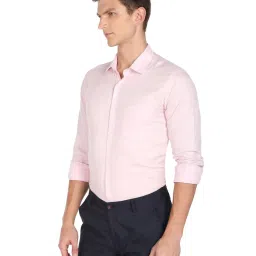 Arrow Light. Pink Cotton Slim Fit Checks Shirt image 3