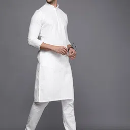 Manyavar Men White Self Design Kurta with Pyjamas image 2