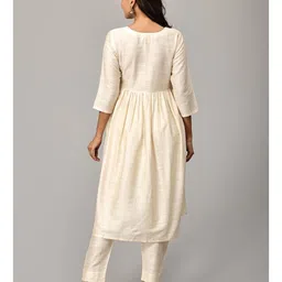 The Mom Store Silk Three Fourth Sleeves Solid Maternity Kurta With Nursing Access & Salwar Set - Off White image 3