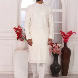 Arihant Rai Sinha Men Embroidered Pure SilkKurta Set image 2