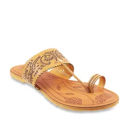 Metro Women's Yellow Toe Ring Sandals image 2