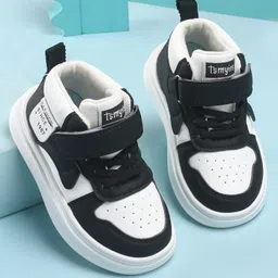 KIDLINGSS Typogrphy Designed Colour Blocked Velcro Closure Sneakers - Black-image-34